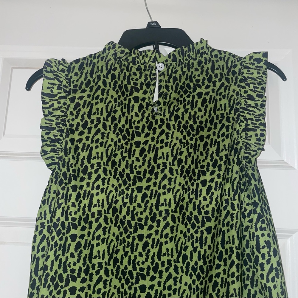 Amazon Work Blouse! - Picture 3 of 4